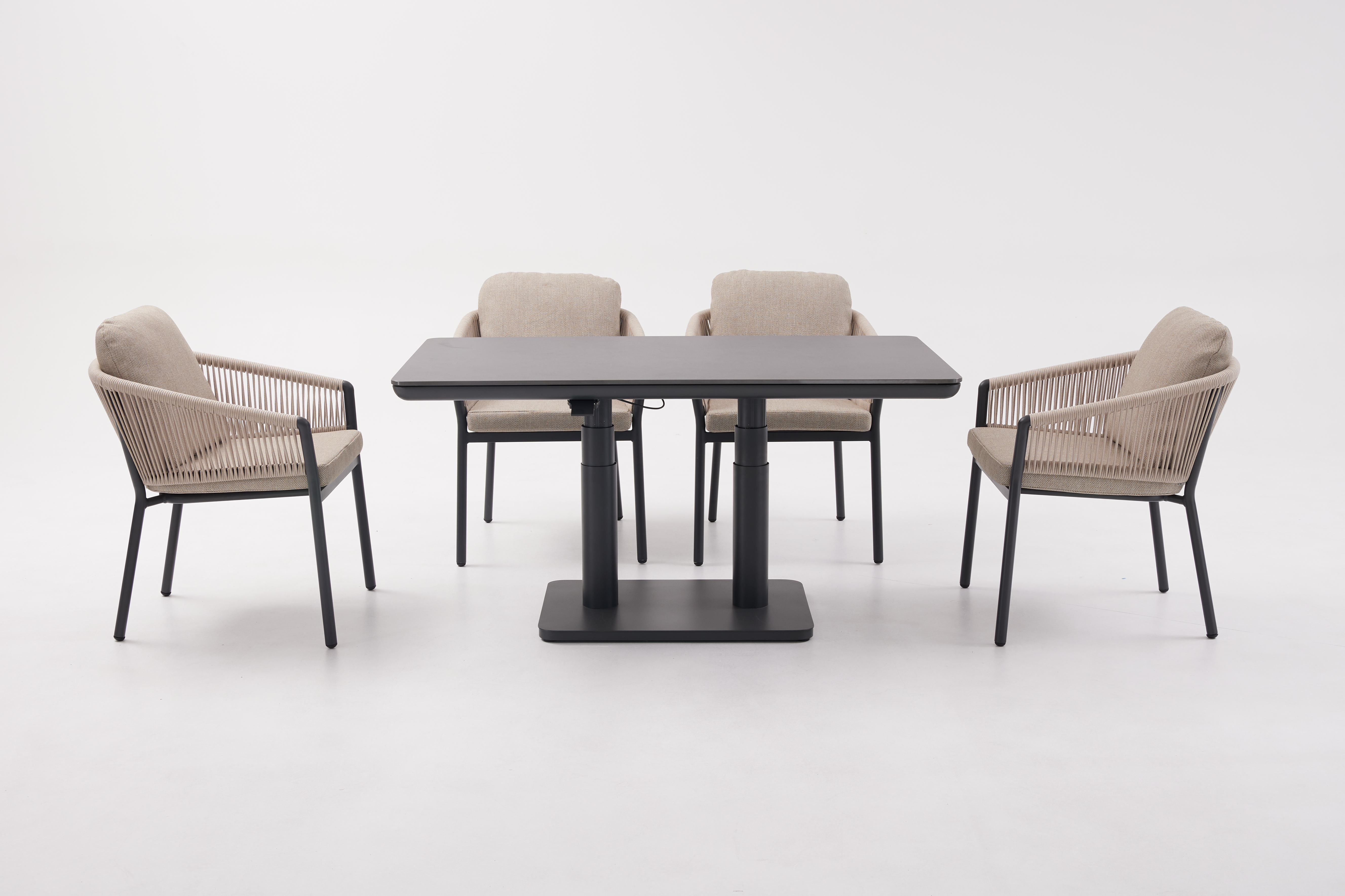 Esstischset, Tisch aus Metall, vier Stühle, beige Polster, Rope-Design