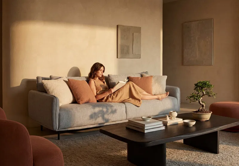 Bolero_lifestyle_w_woman_3