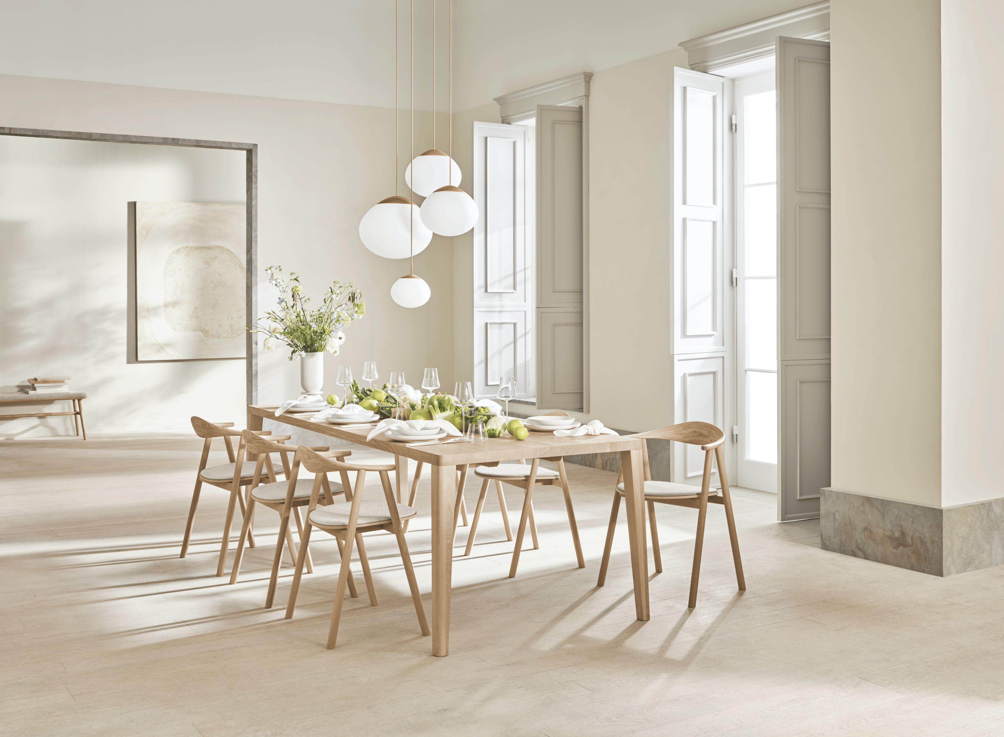 Graceful-Swing-Flor-Acorn-Hour-Forma-Silhouette-Soft Collection-Carved